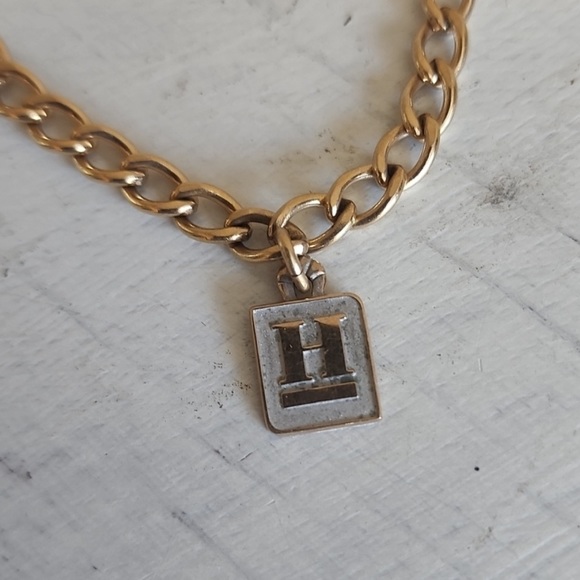10K Solid Gold H Initial Charm on 12K Gold Filled Curb Link Charm Bracelet 7.7g - Picture 3 of 8